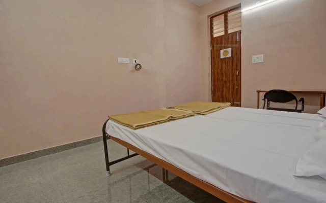 Sri Rugmani Residency by OYO Rooms