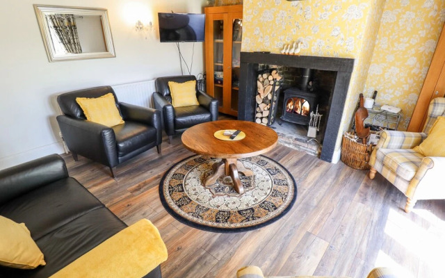 Holly Cottage