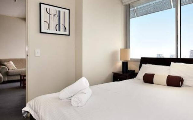 Astra Apartments Melbourne CBD