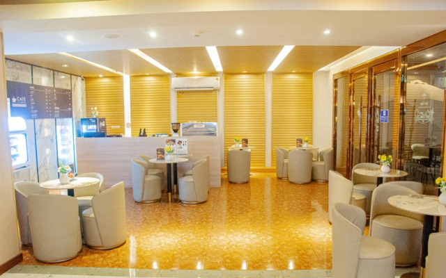 Ht9 Hotel