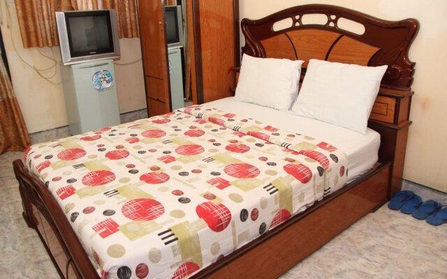 Ngan Long Hotel