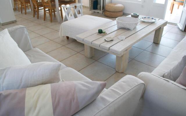 Nafsika 4Bedroom Sea View House