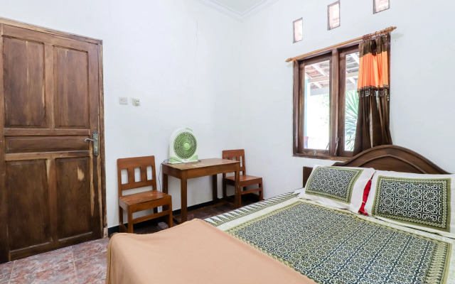 Rock Garden Homestay & Resto