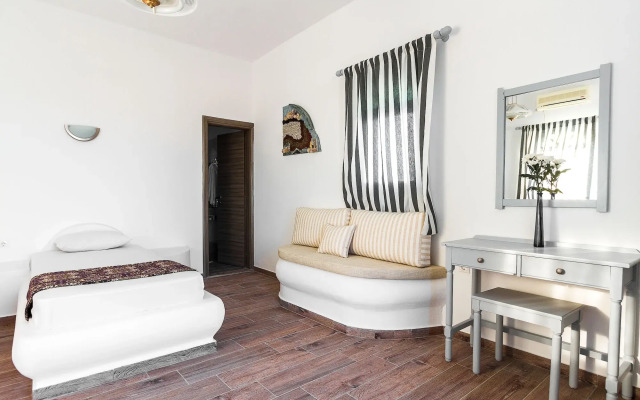 Villa Iliovasilema Santorini