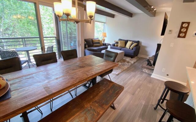 #301 Vail International