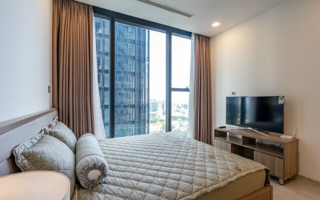 Nomad Homes Vinhomes Golden River