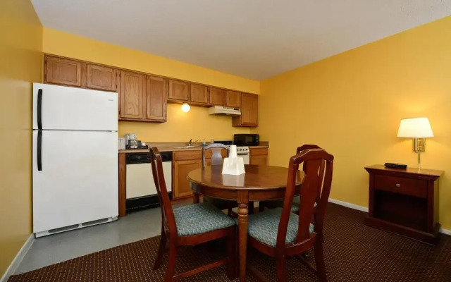 Econo Lodge Inn & Suites Fulton - Rockport