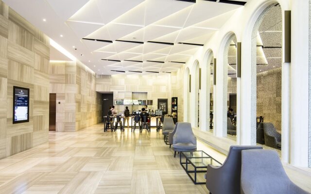 Momentus Hotel Alexandra
