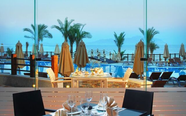 Xperience Sea Breeze Resort