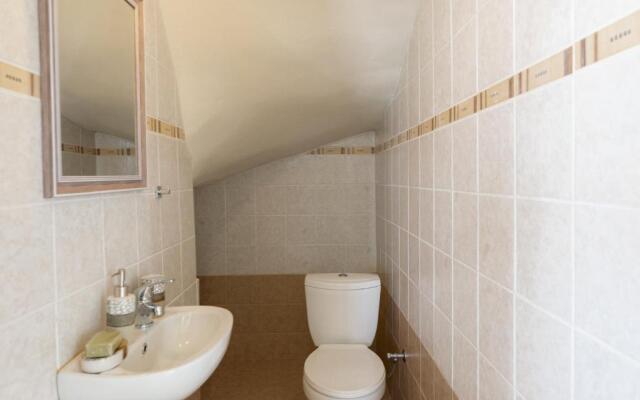 Haravgi 5 bedrooms villa