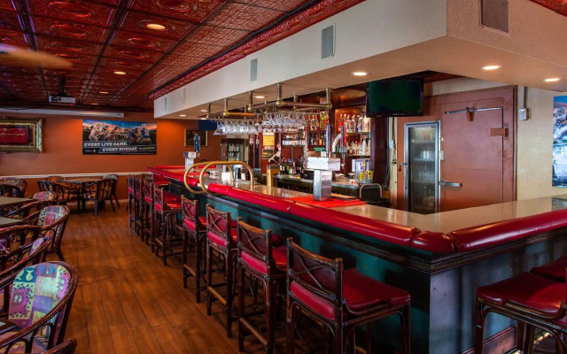 Beachside Hotel & Suites Cocoa Beach - Port Canaveral