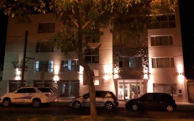 Breeze Apart Hotel