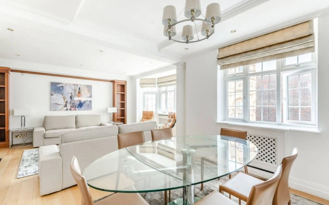 Inviting 2-bed Apartment in London