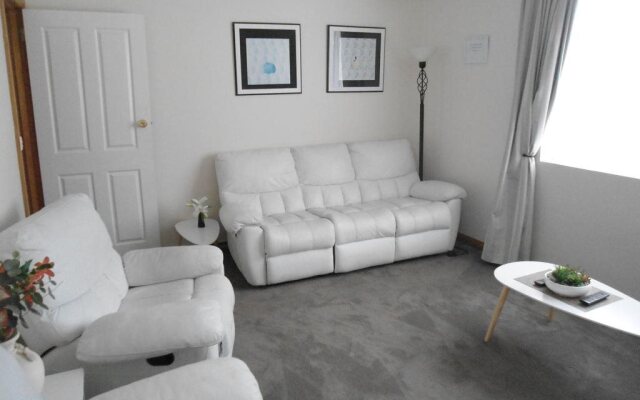 Ashwood Apartments