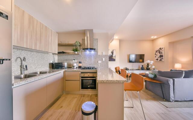 Breakfast Included at Regatta Living 906