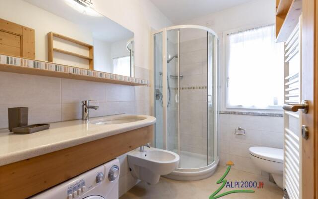 RICCI 12, two-room apartment. (022036-AT-066157)-402 RICCI INT 12