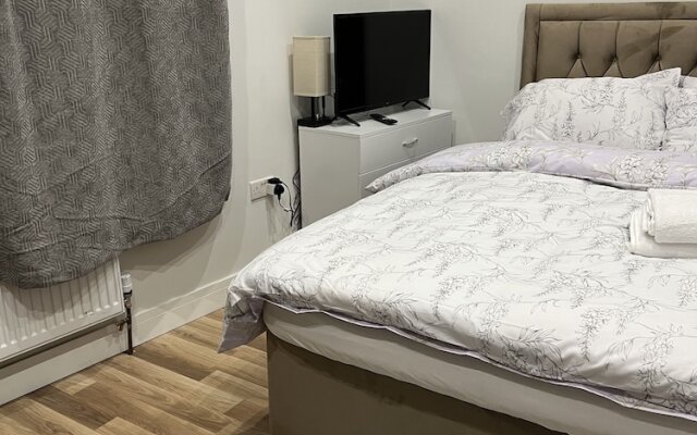 Park View Residence-Northolt - Near Tube