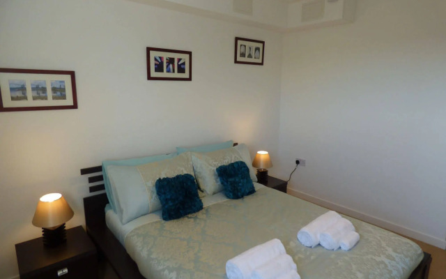 The Barony Suite Apartment