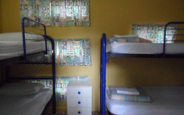 Batemans Bay Holiday Park - Hostel