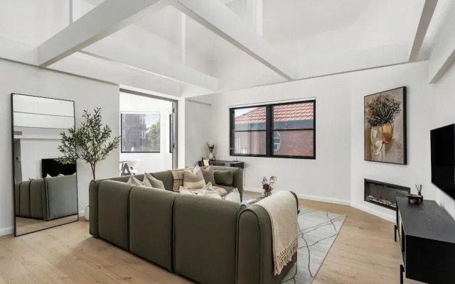 The Henrietta Apartments by Urban Rest