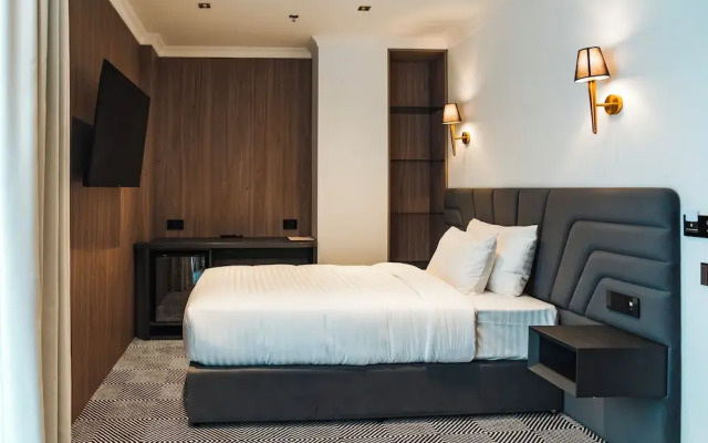 Sky Airport Hotel