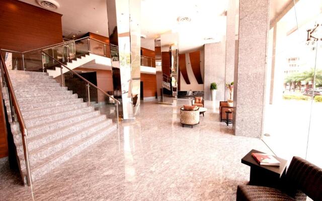 Torres de Alba Hotel & Suites