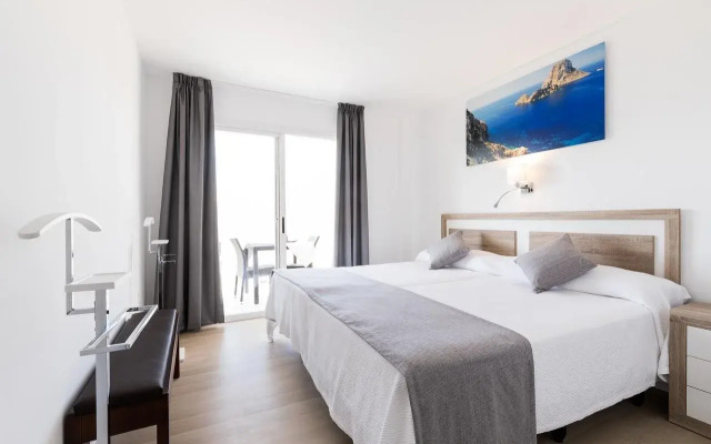 Marina Palace Apartments
