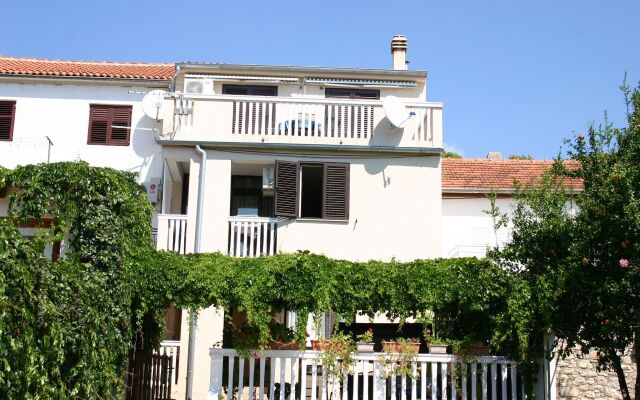 Apartment Tome - sea view : A1 Tisno, Island Murter
