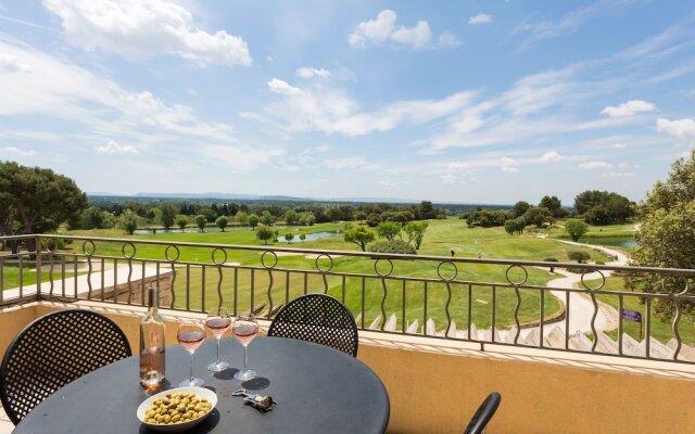 Charming Apartment With Dishwasher View At The Golf Course