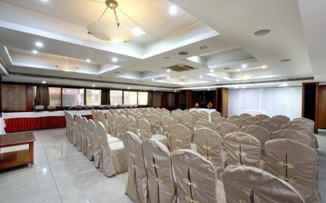 Hotel Geetha Regency