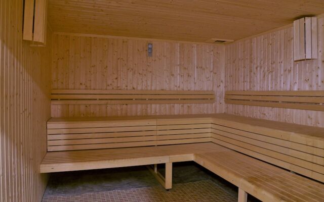 Mantis EPIC Hotel & Suites