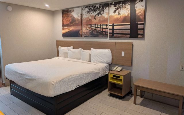 Days Inn by Wyndham Arcadia Louisiana