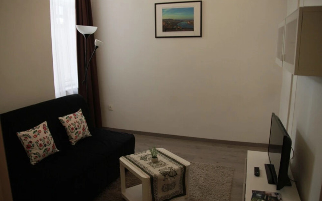 Duna Szecsi Apartmant