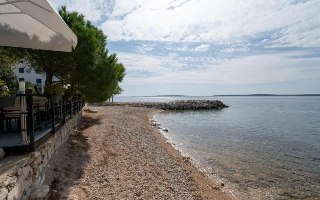 Apartments with a parking space Mandre, Pag - 9420