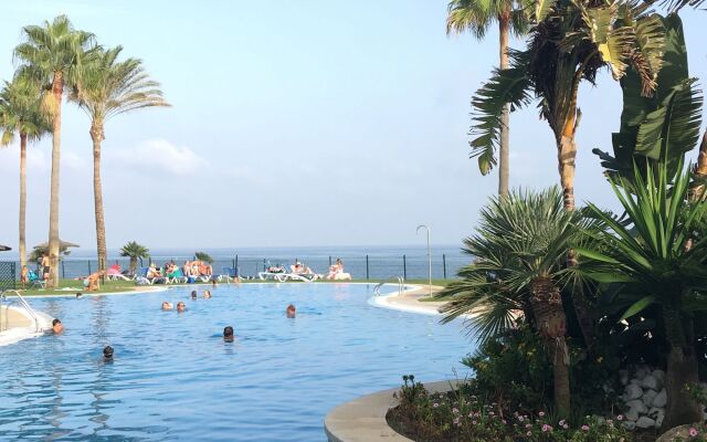 Mi Capricho Beachfront Apartment - Sitio de Calahonda