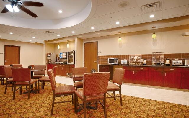 Best Western Plus Finger Lakes Inn & Suites