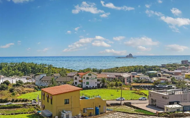 Jeju the Oceanhill Pension