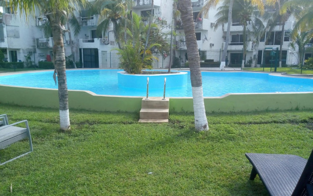 Nirvana Hotel - Cancun Hotel Zone