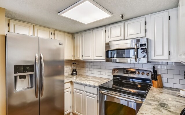 WVT 604 is a Beautiful 3 BR 2 Ba with a Boat Slip by RedAwning