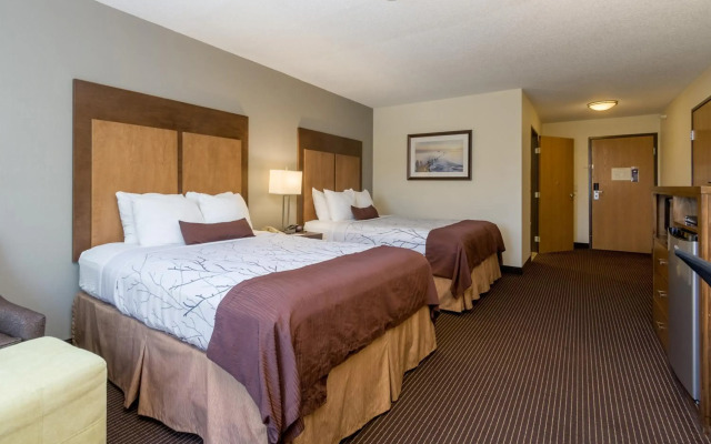 White Pines Inn & Suites