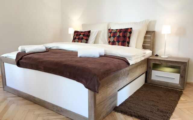 Royal View Apartments