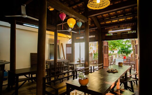 Ngan Hotel