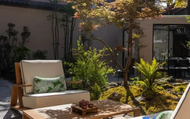 LiJiang ancient city. Yun Du Ru Chu  Song dynasty aesthetics holiday courtyard