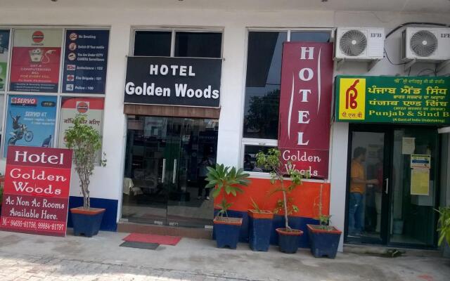 Hotel Golden Woods