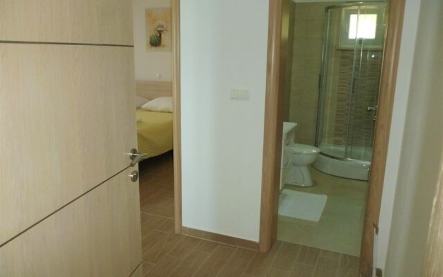 Apartments Jadranka-with the Seaview