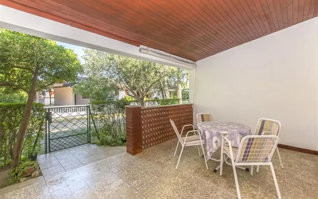 Beautiful apartment Brby near sandy beach