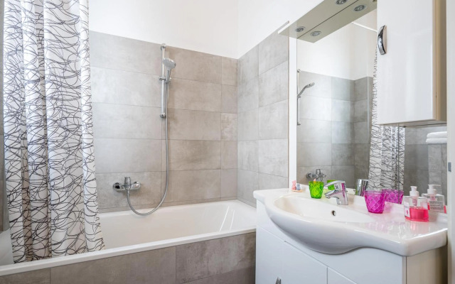 Apartment "Deluxe" Innsbruck - Mutters