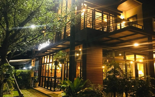 Canvas Family Home