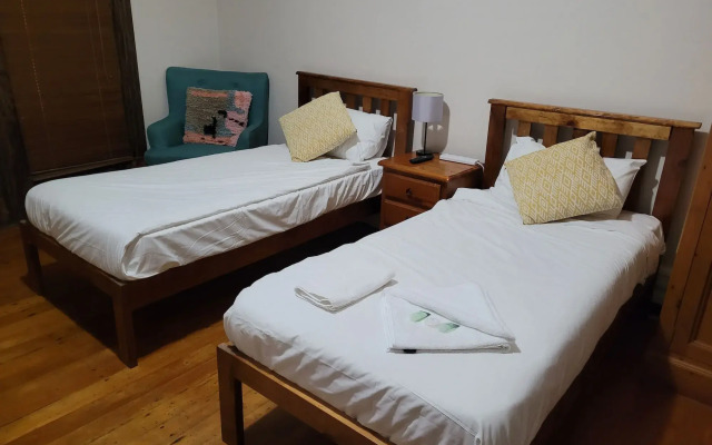 Burwood Bed And Breakfast