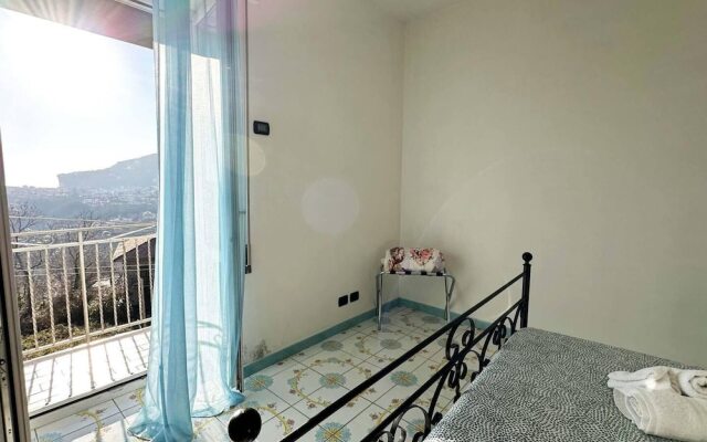 Apartment With Panoramic Terrace on Amalfi Coast